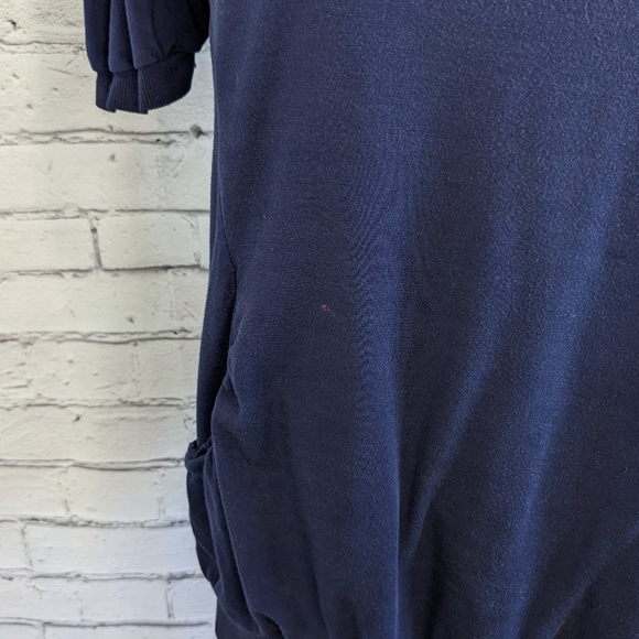 3/$25 WILFRED Aritzia Casual Athletic Shirt - Picture 11 of 11